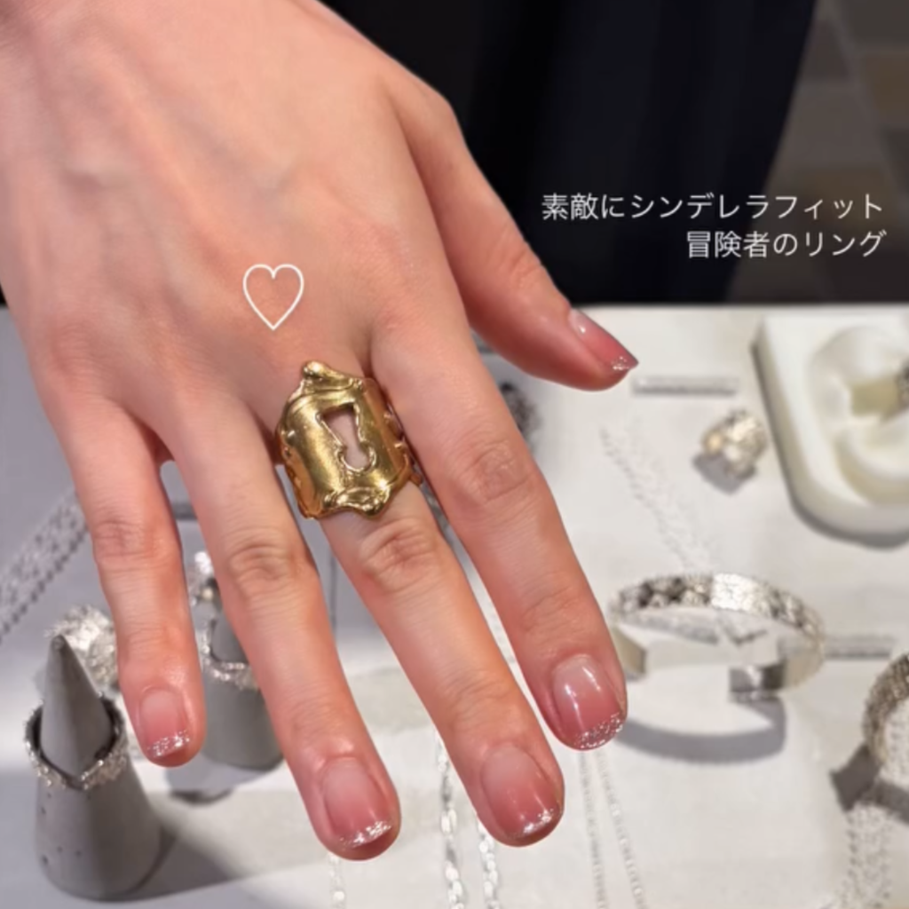ネイル 心理